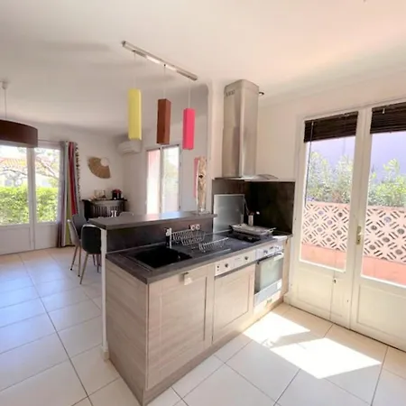 Maison Climatisée 3* à 50m De La Plage, Pour 6 Pers Avec Jardin, Wifi Et Parking – - Fr-1-529-22 *