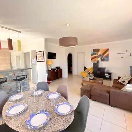 Maison Climatisée 3* à 50m De La Plage, Pour 6 Pers Avec Jardin, Wifi Et Parking – - Fr-1-529-22