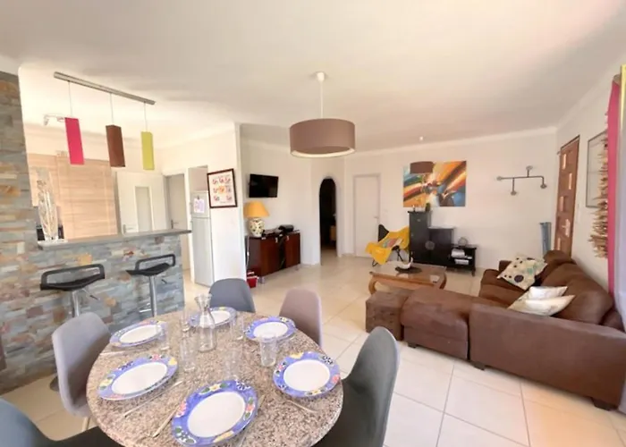 Maison Climatisée 3* à 50m De La Plage, Pour 6 Pers Avec Jardin, Wifi Et Parking – - Fr-1-529-22